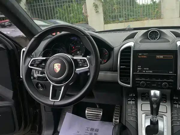 Porsche Cayenne 2016