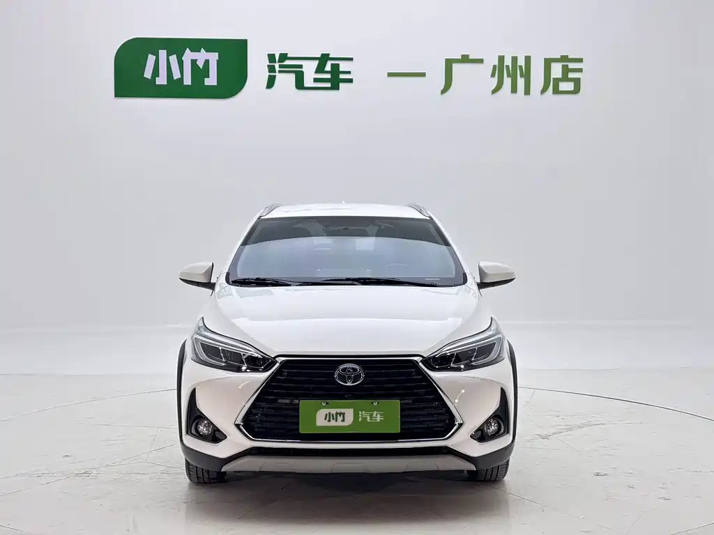 Toyota Yaris L 2023