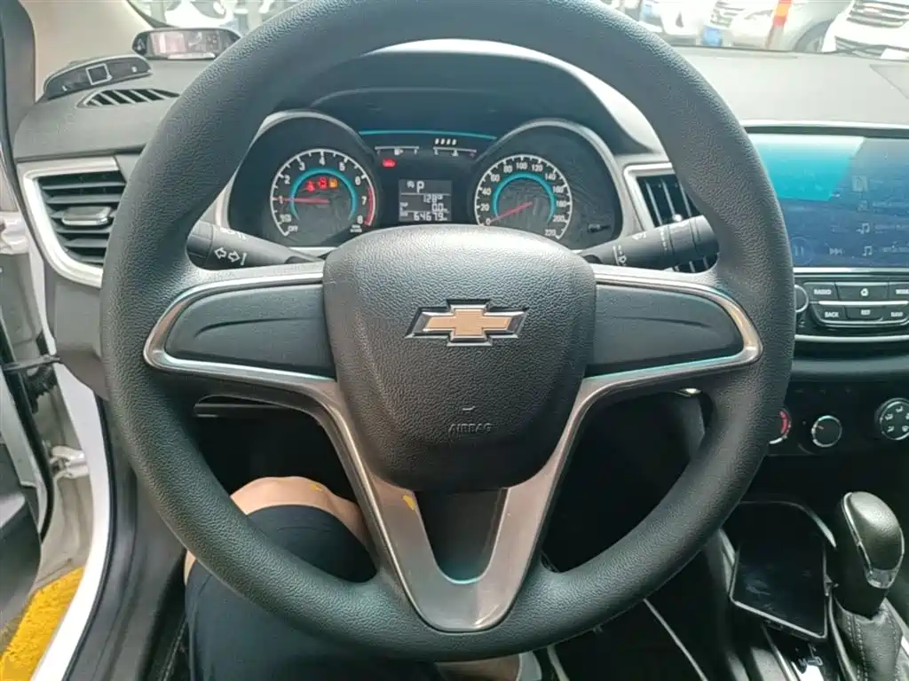 Chevrolet Cavalier 2018 — фото 11
