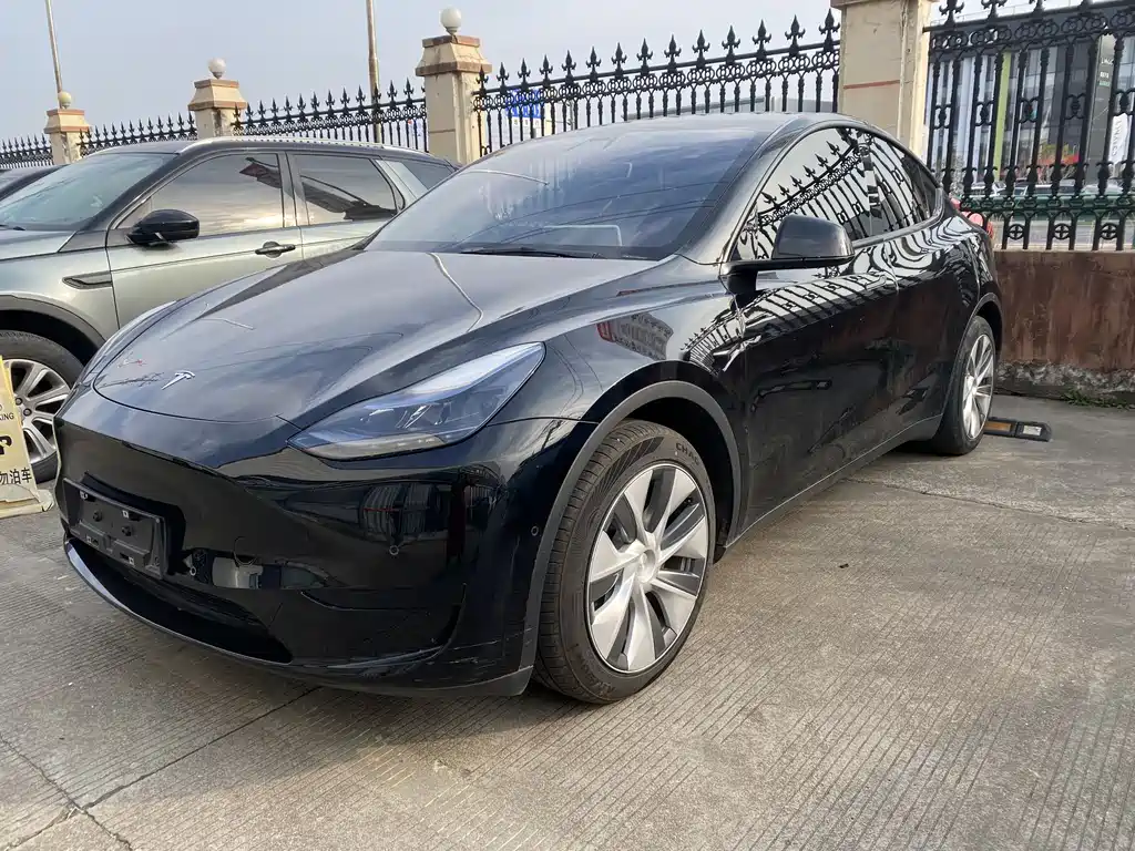 Tesla Model Y 2022 — фото 1