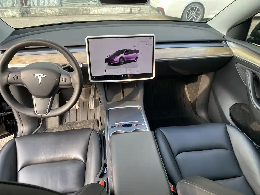 Tesla Model Y 2022 — фото 9