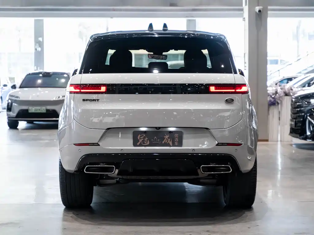 Land Rover Sport 2023 — фото 6