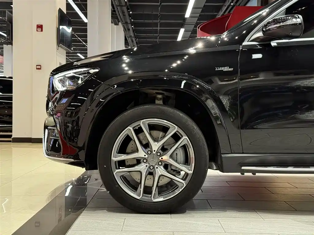 Mercedes-Benz GLE AMG 2024 — фото 6