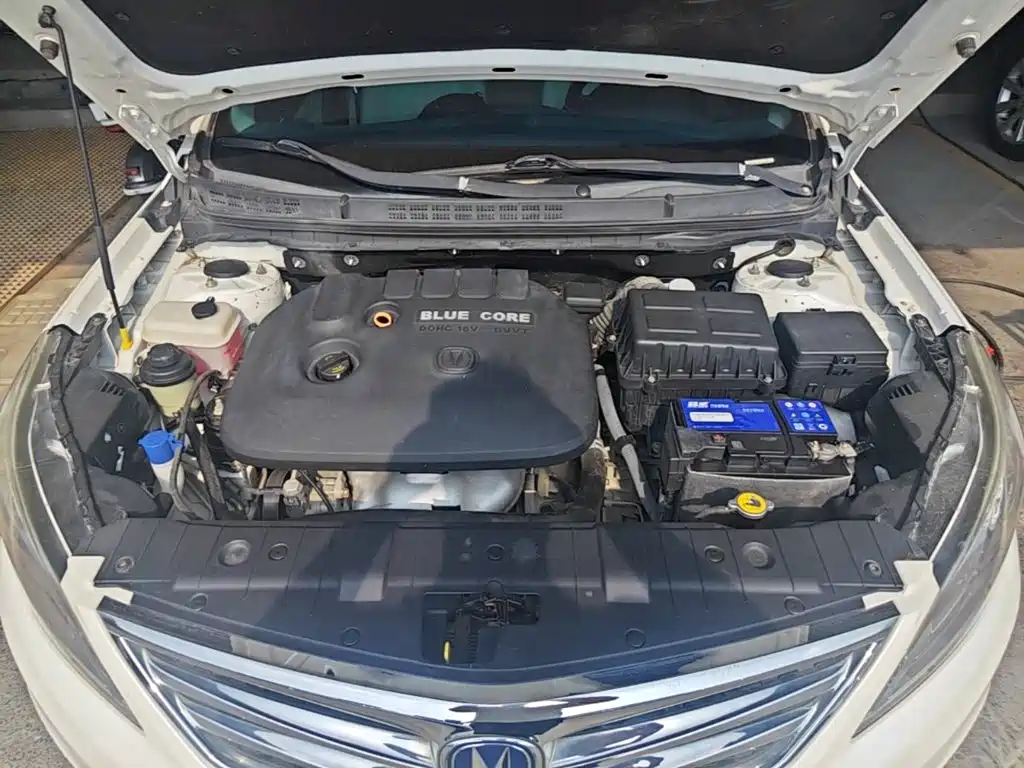 Changan Eado 2015 — фото 20