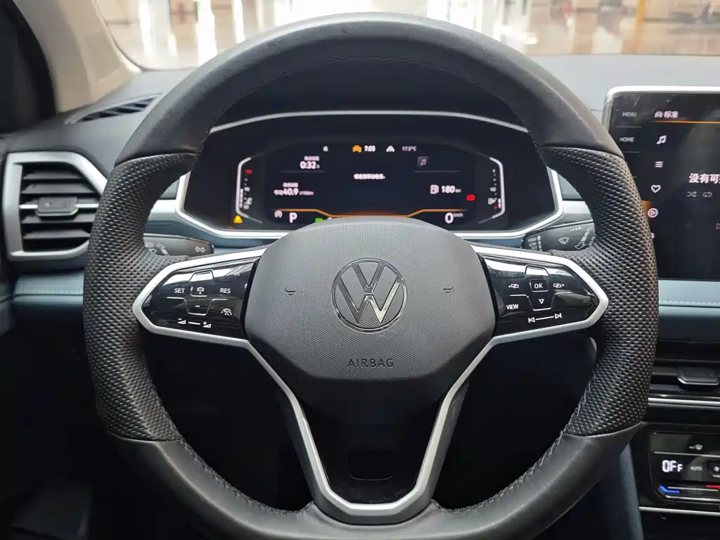 Volkswagen Tharu 2023 — фото 16