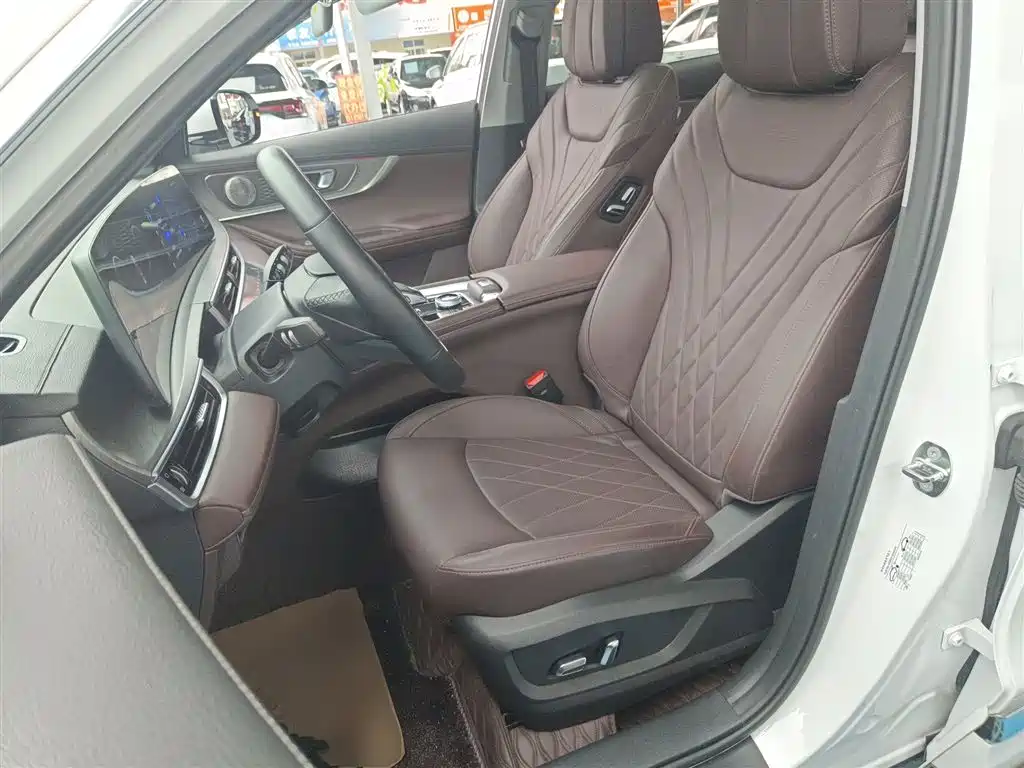 Chery Tiggo 8 PRO 2023 — фото 15