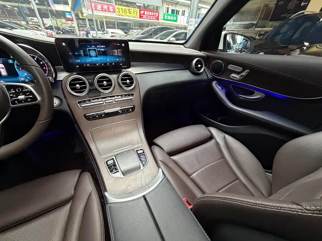 Mercedes-Benz GLC 2020 — фото 28