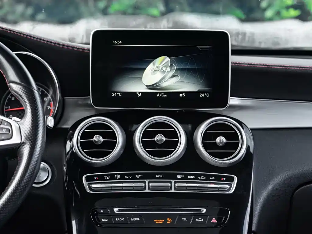 Mercedes-Benz GLC AMG 2020 — фото 17