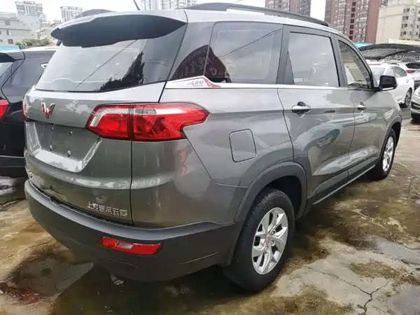 Wuling Hongguang S3 2022
