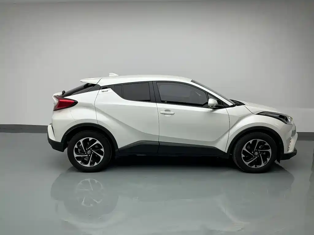Toyota IZOA 2019 — фото 15