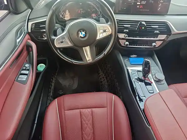 BMW 5 Series 2023