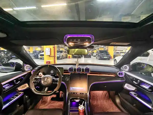 Mercedes-Benz C-Class 2024