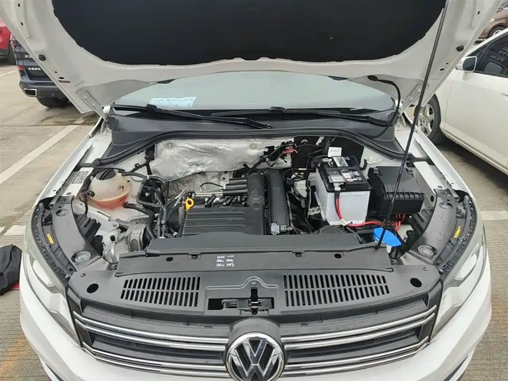Volkswagen Tiguan 2018 — фото 20