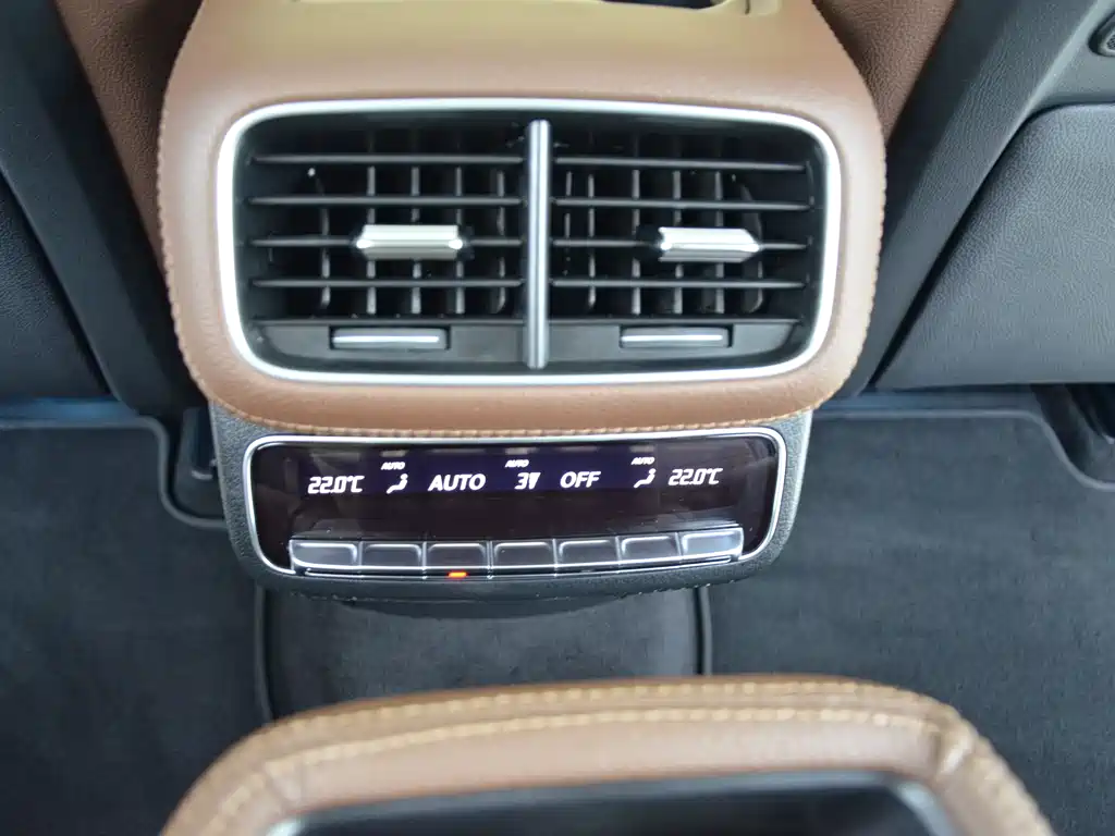 Mercedes-Benz GLS 2024 — фото 13