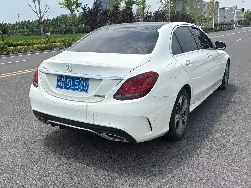 Mercedes-Benz C-Class 2021