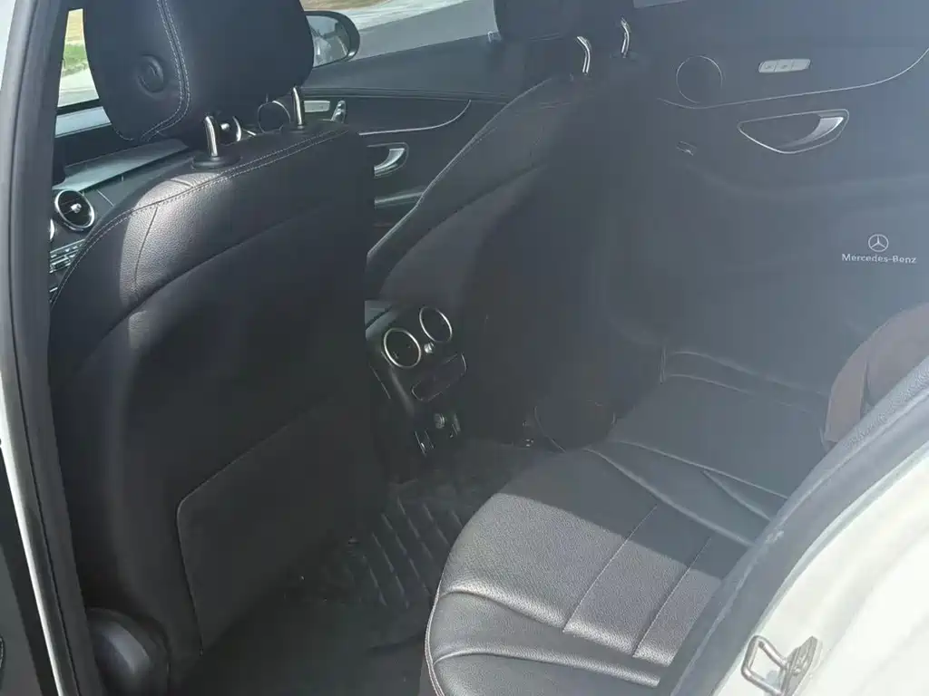 Mercedes-Benz C-Class 2021