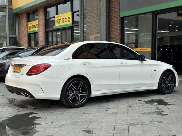 Mercedes-Benz C-Class 2021