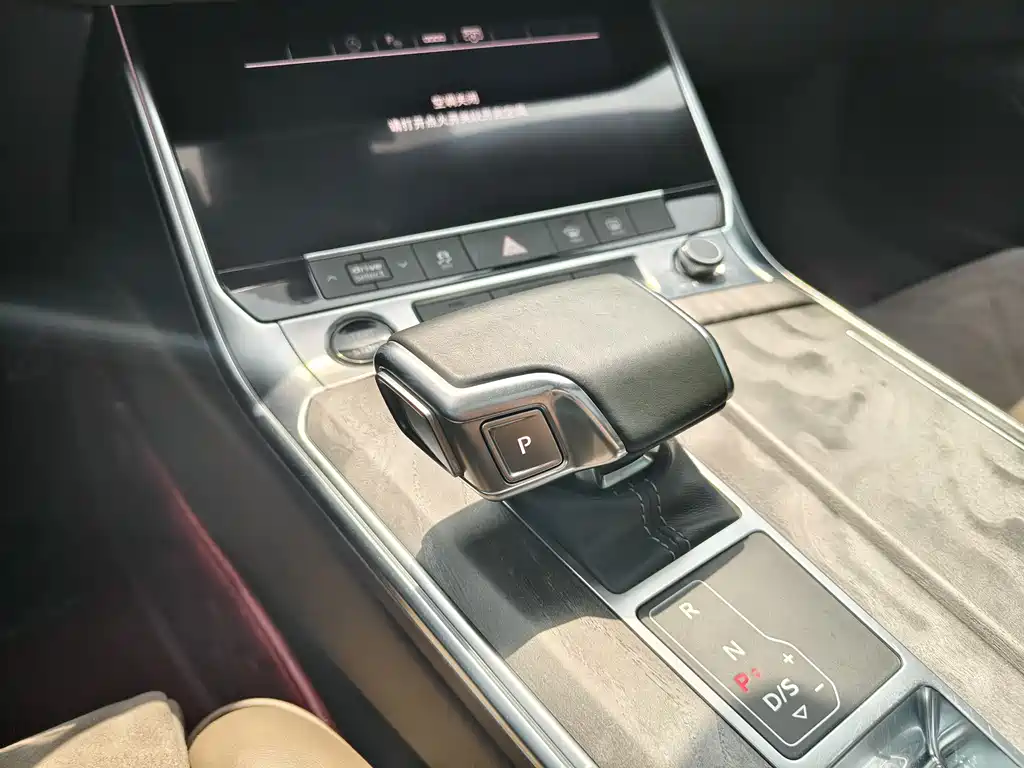 Audi A7L 2022 — фото 20