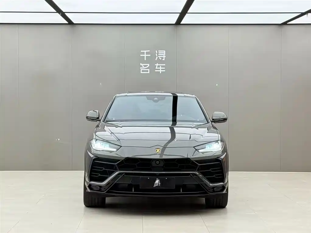 Lamborghini Urus 2022 — фото 2