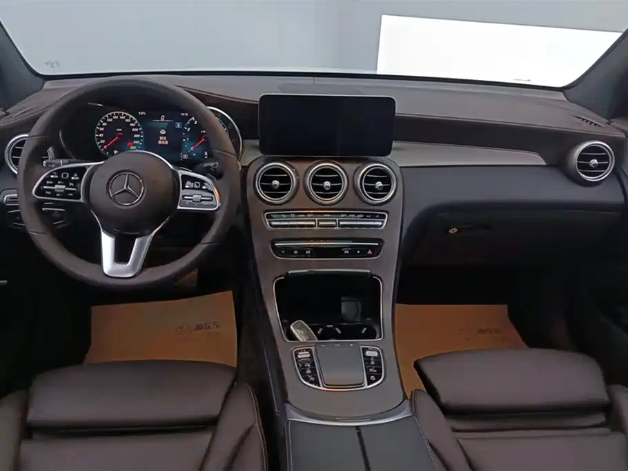 Mercedes-Benz GLC 2022 — фото 12