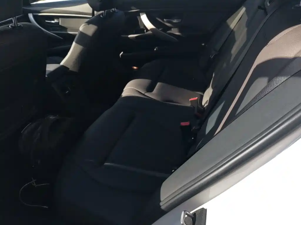 BMW 3 Series 2015 — фото 13