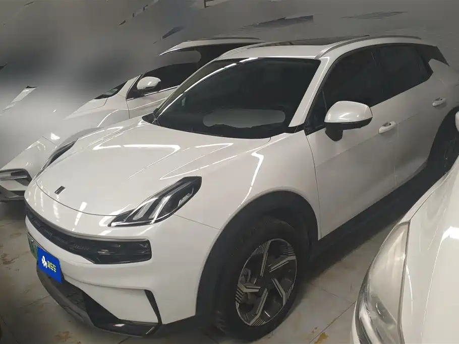 Lynk & Co 06 EM-P 2022