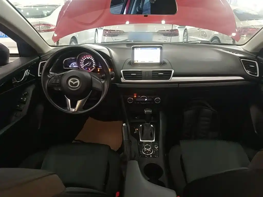 Mazda 3 Axela 2015 — фото 10