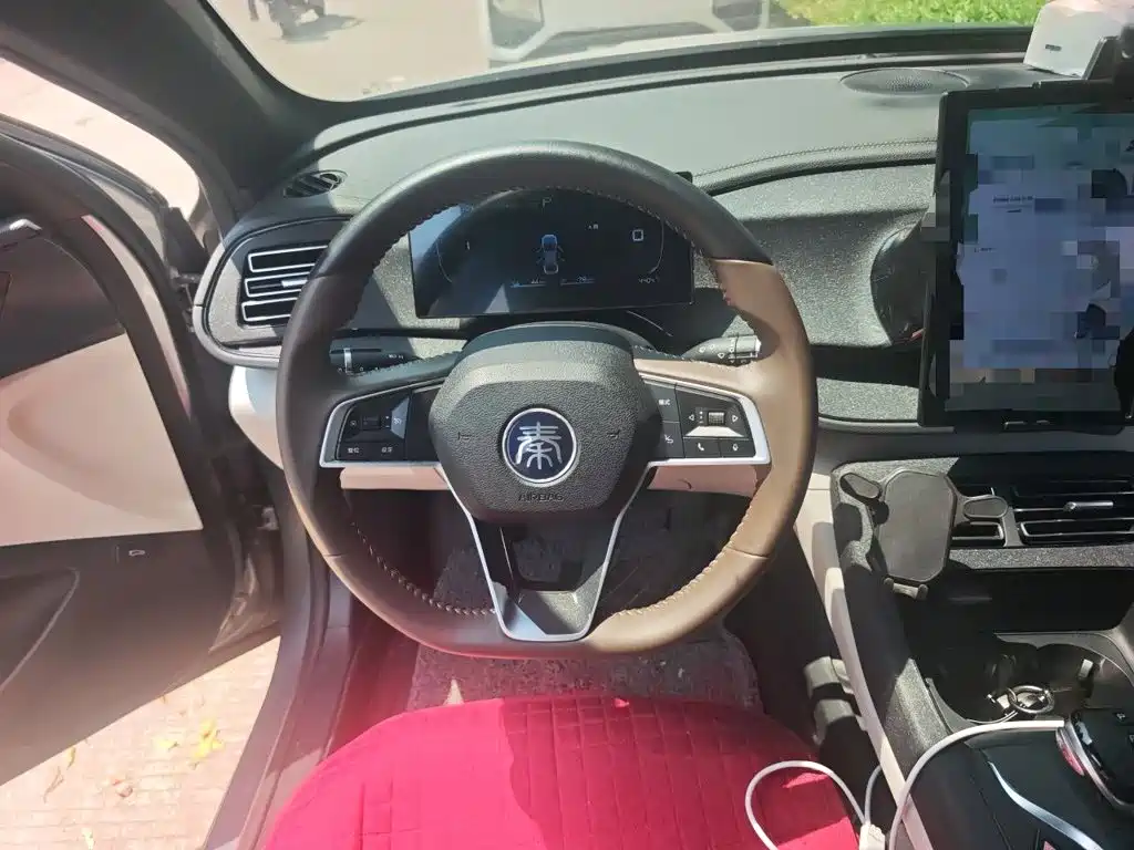 BYD Qin PLUS 2023 — фото 11