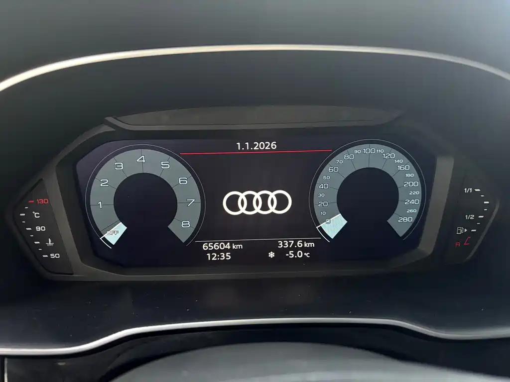Audi Q3 2023 — фото 22