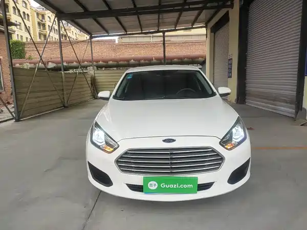 Ford Escort 2020
