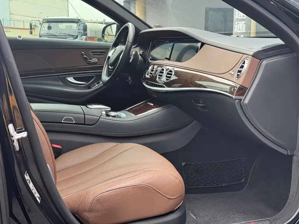 Mercedes-Benz S-Class 2017 — фото 13