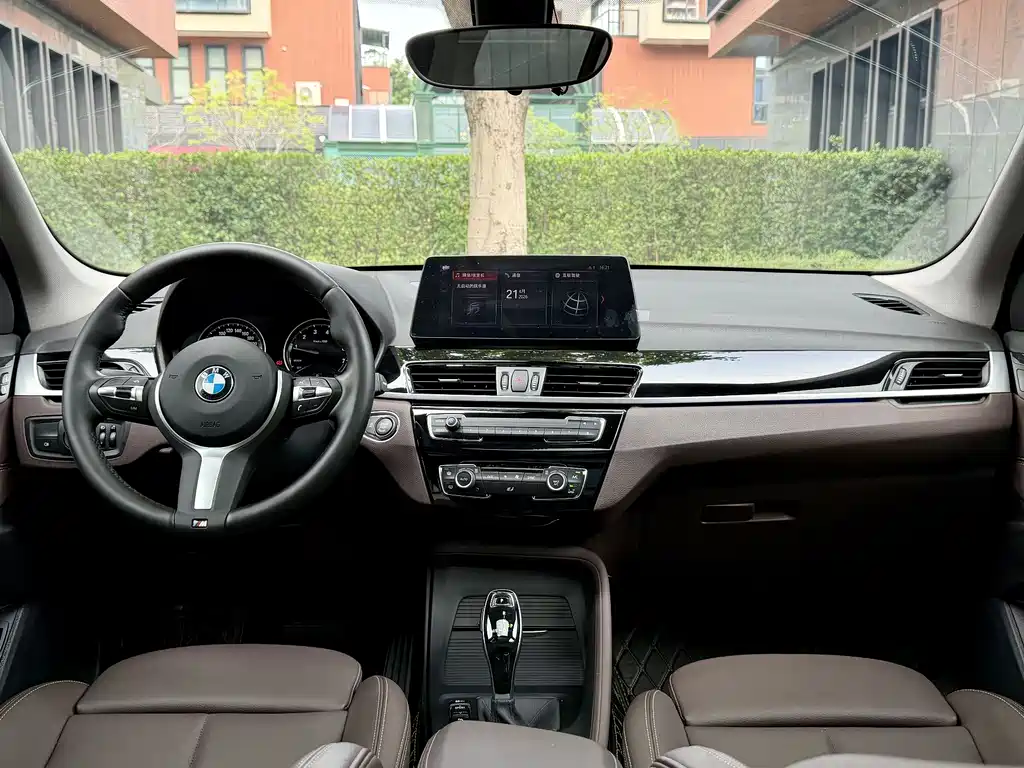 BMW X1 2021 — фото 11