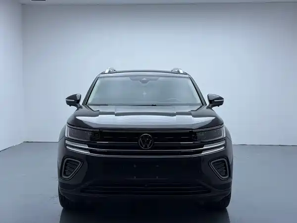 Volkswagen Tavendor 2023