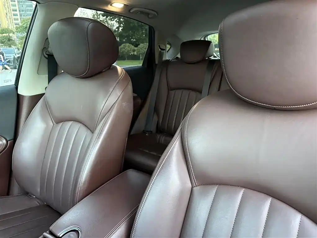 Infiniti QX50 2017 — фото 12