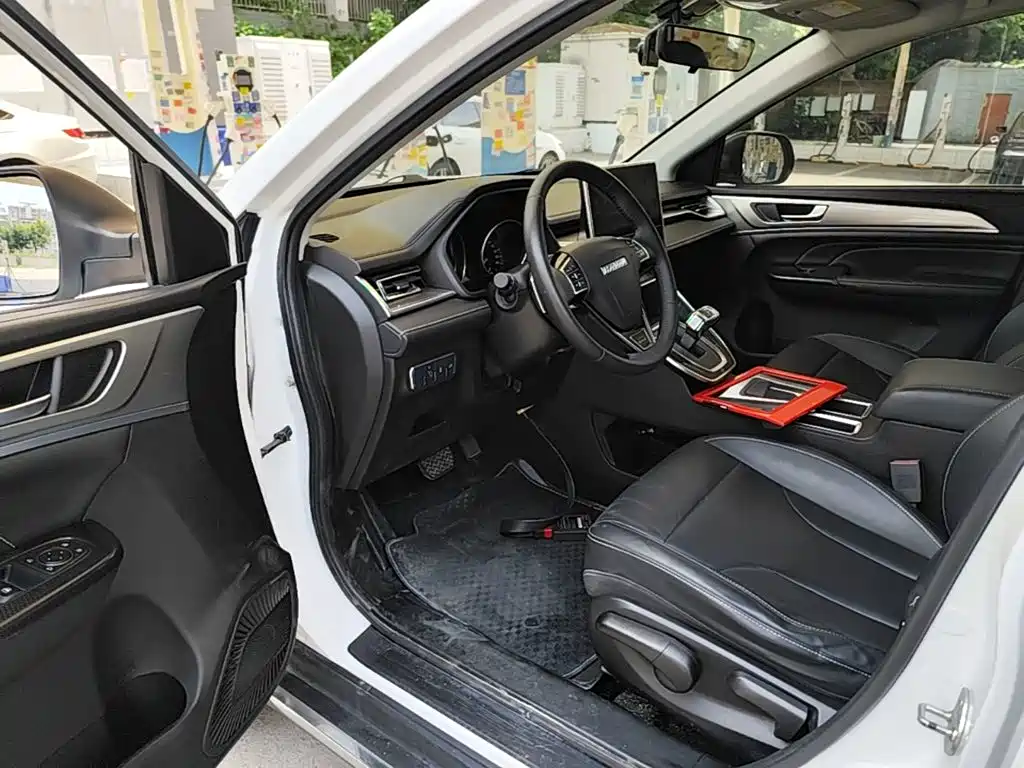Haval M6 2021 — фото 16
