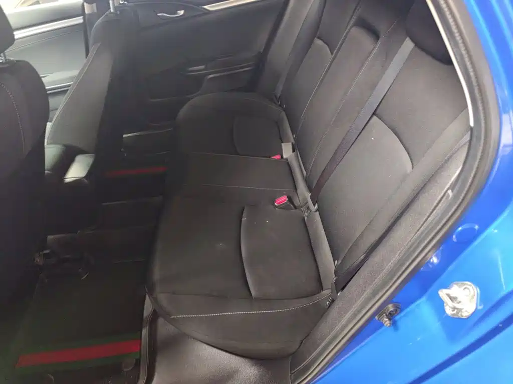 Honda Civic 2020 — фото 17