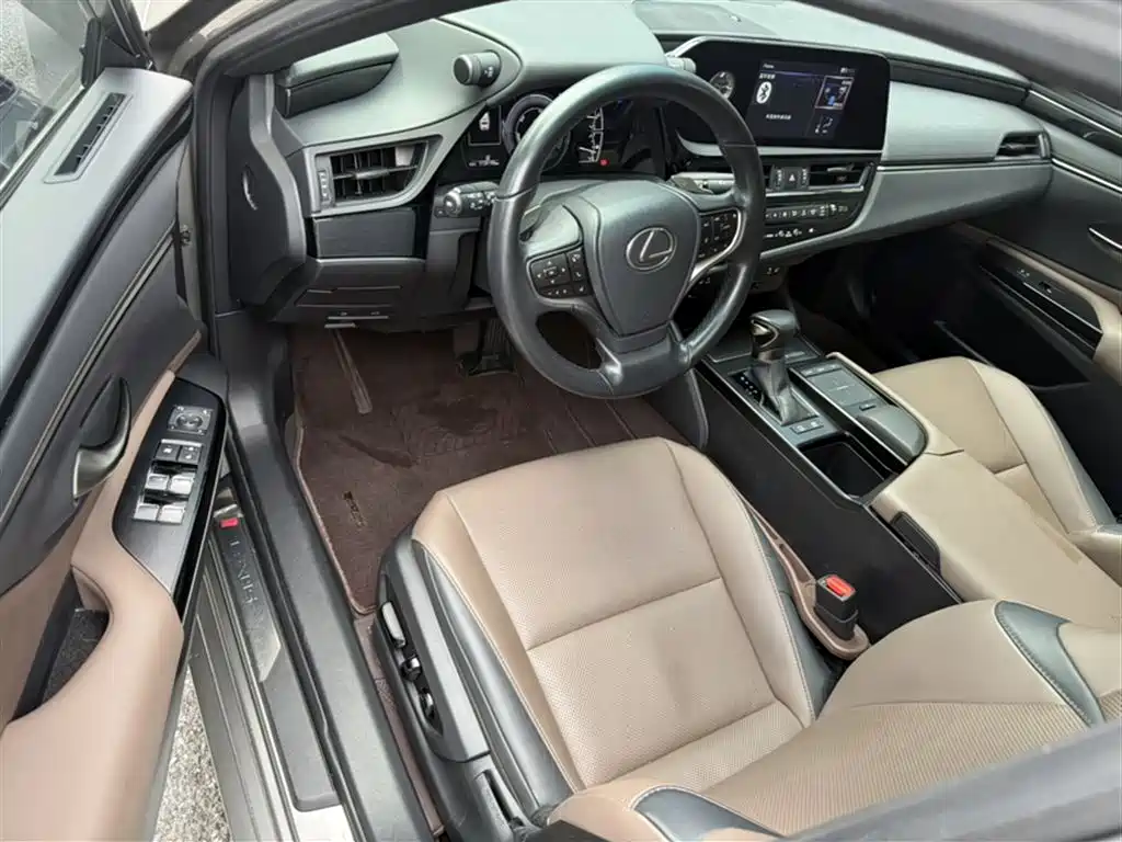 Lexus ES 2022 — фото 14
