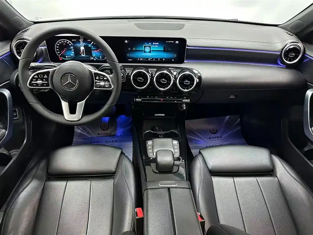 Mercedes-Benz A-Class 2020 — фото 20