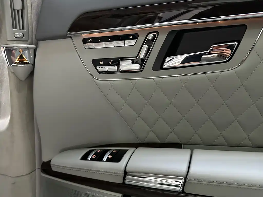 Mercedes-Benz S-Class AMG 2012 — фото 20