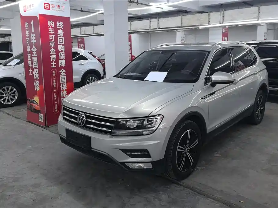 Volkswagen Tiguan L 2021 — фото 1