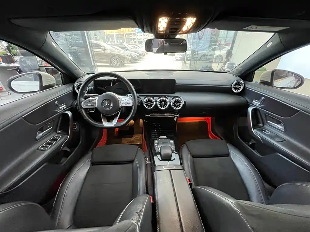 Mercedes-Benz A-Class 2021 — фото 14