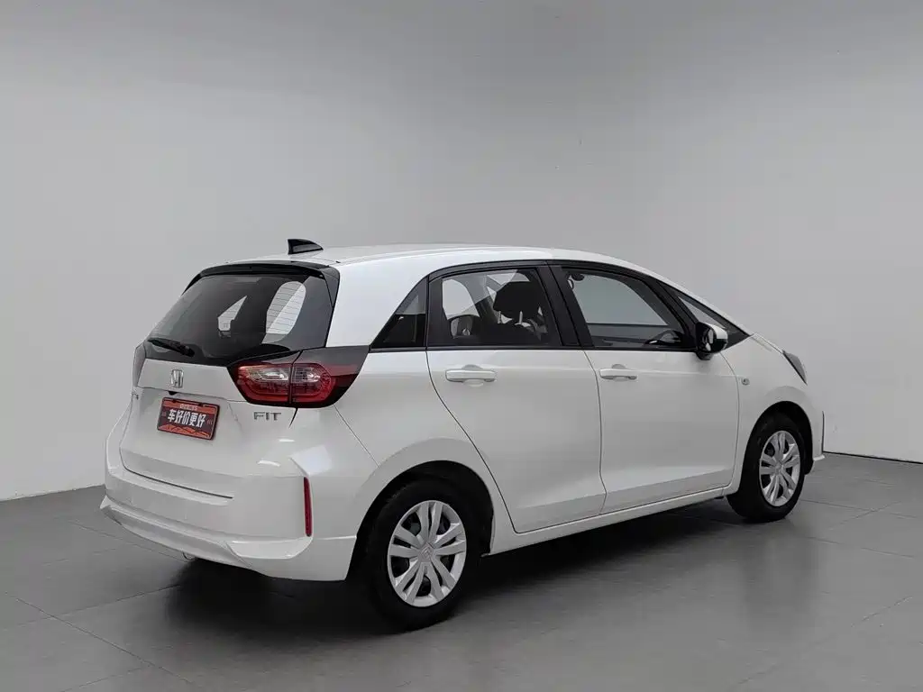 Honda Fit 2023 — фото 2