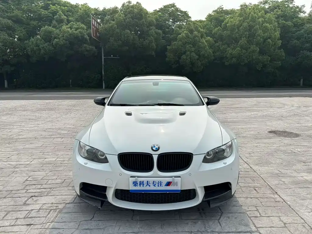 BMW M3 2011 — фото 1