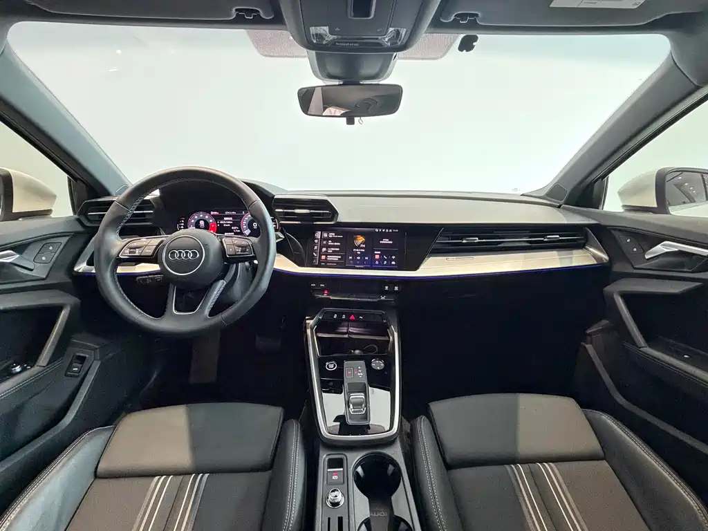 Audi A3 2024 — фото 12