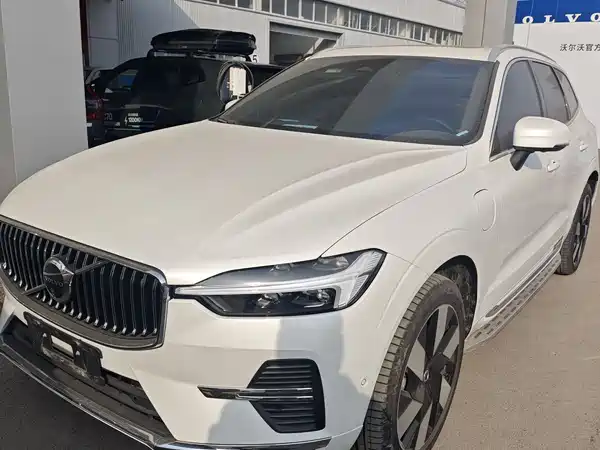 Volvo XC60 Plug-In Hybrid 2024