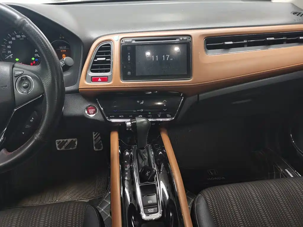 Honda Vezel 2015 — фото 13