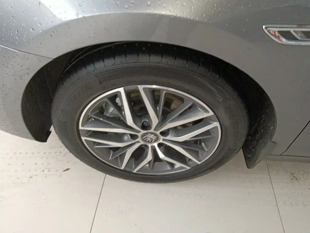BYD Qin PLUS 2023 — фото 25