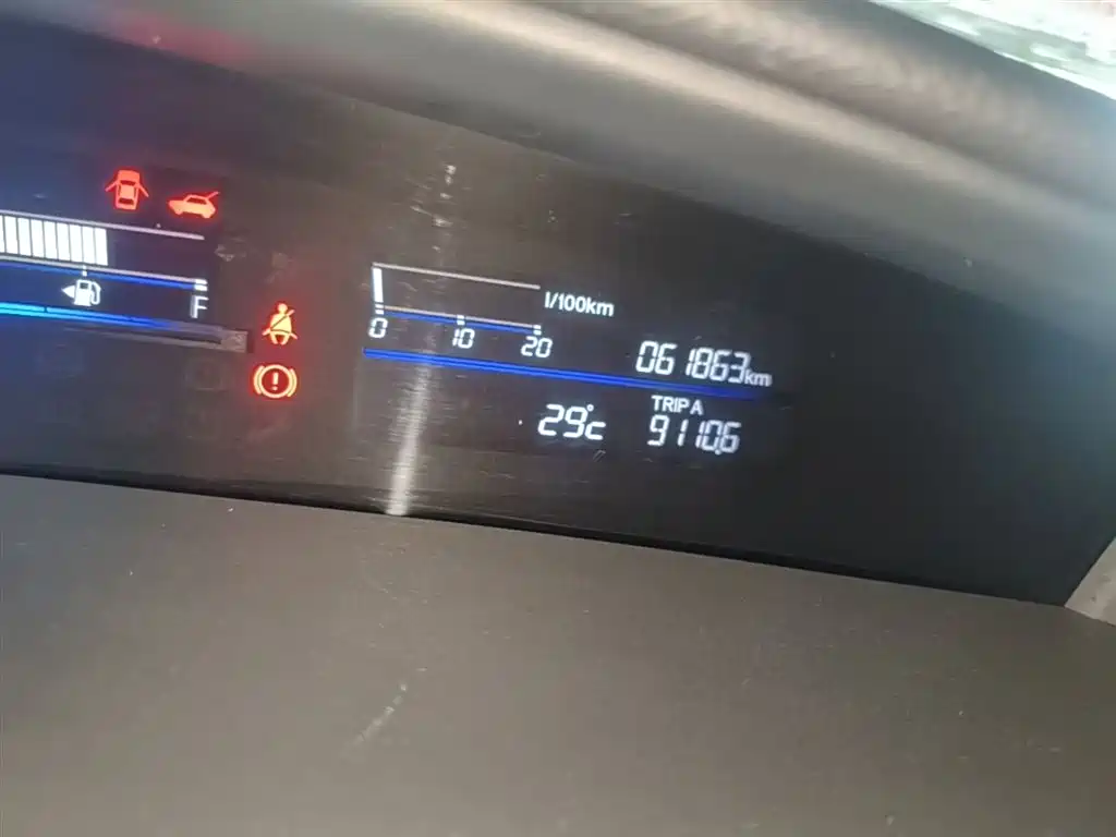Honda Jade 2017 — фото 12