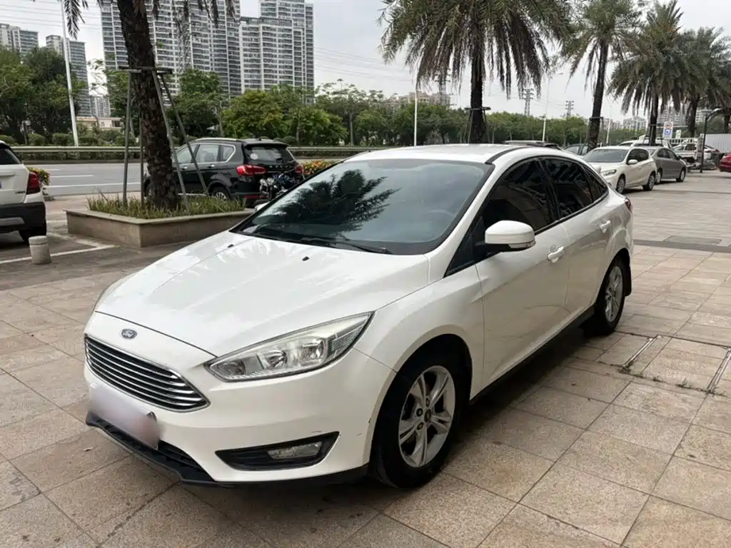 Ford Focus 2016 — фото 1