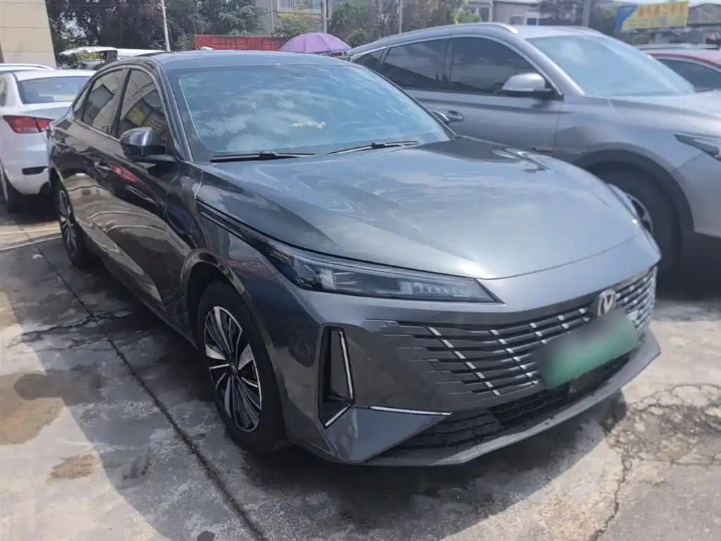 Changan Eado PHEV 2026 — фото 4